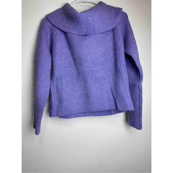 Off shoulder purple sweater - Picture 4 of 5